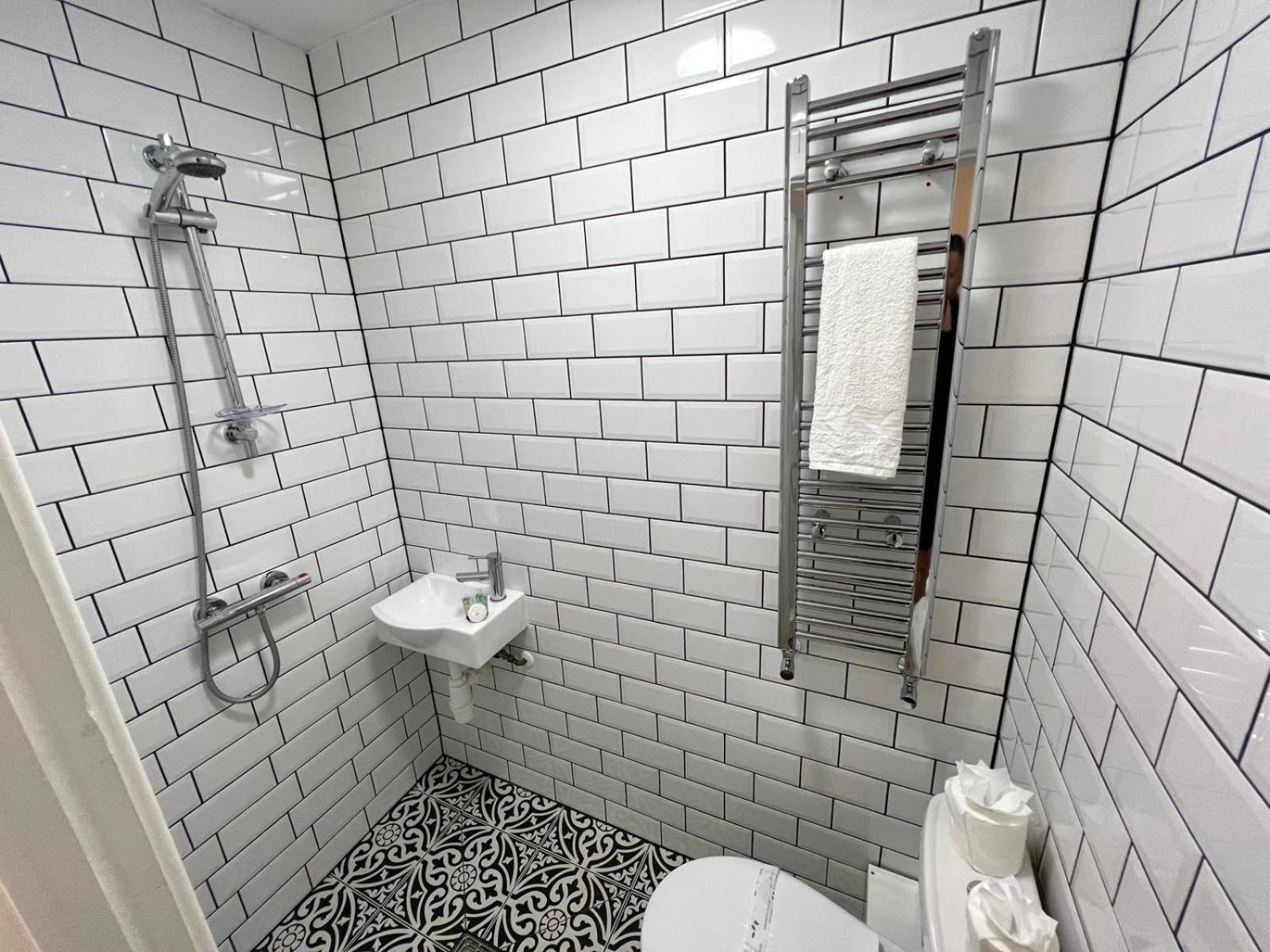 Апартаменты Flat 4, 10 St John'S Борнмут Экстерьер фото